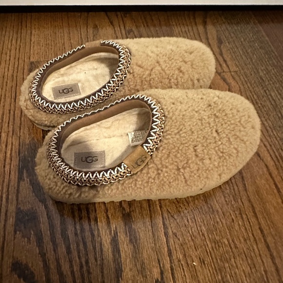 Ugg Tazz Maxi Curly Genuine Shearling Slipper - Youth - Picture 3 of 11